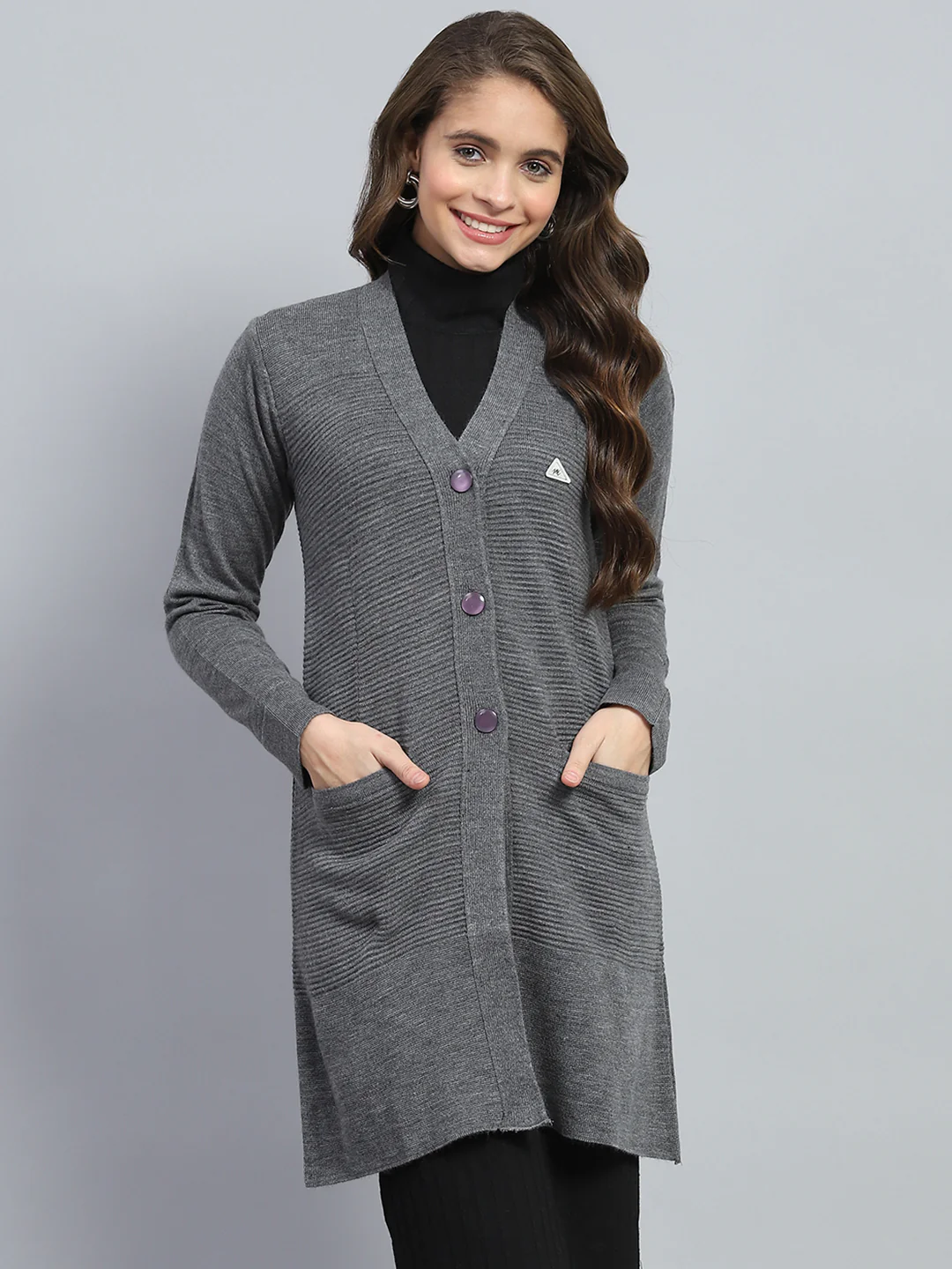 Women Grey Self Design V Neck Full Sleeve Cardigan - Image 2