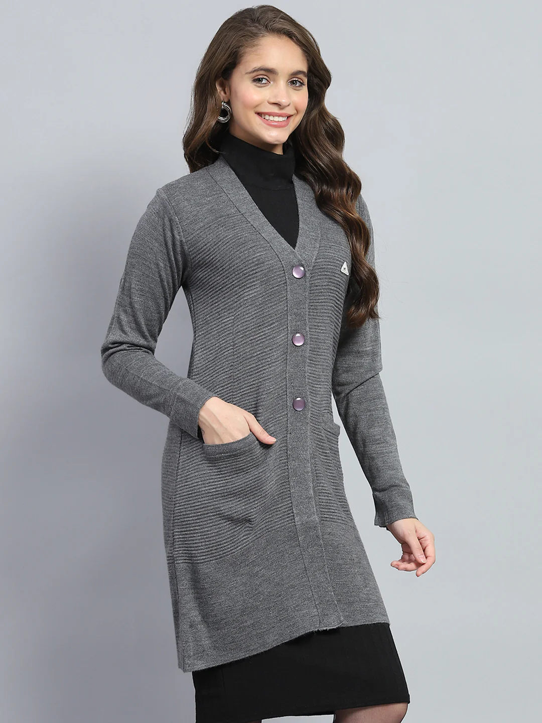 Women Grey Self Design V Neck Full Sleeve Cardigan - Image 4