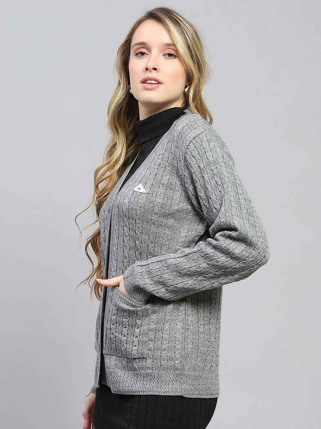 Women Grey Self Design V Neck Full Sleeve Cardigan - Image 3