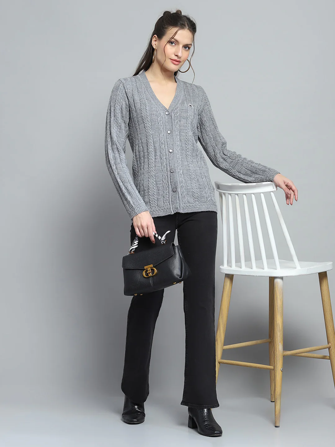 Women Grey Self Design V Neck Full Sleeve Cardigan - Image 2