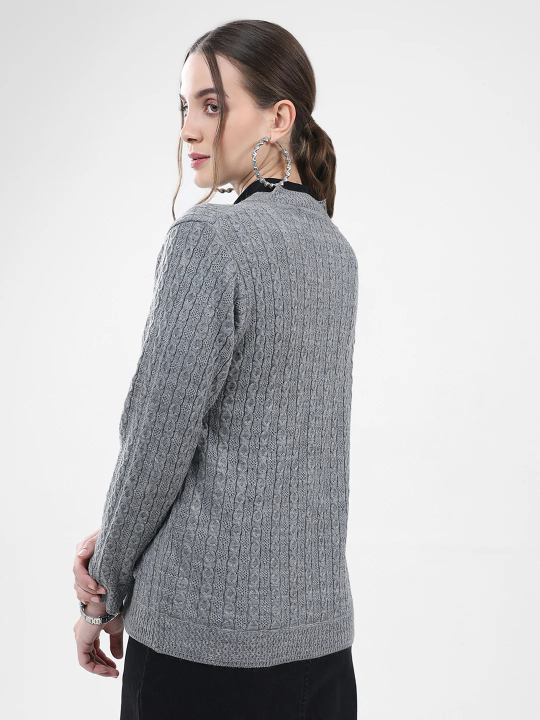 Women Grey Self Design V Neck Full Sleeve Cardigan - Image 5