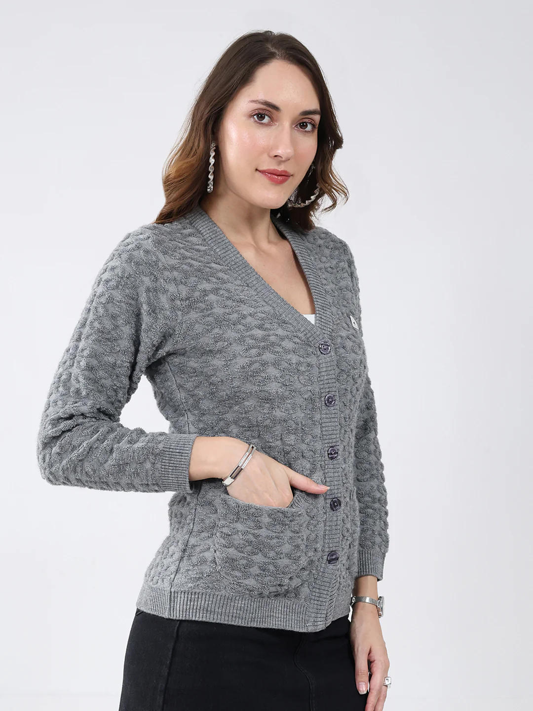 Women Grey Self Design V Neck Full Sleeve Cardigan - Image 4