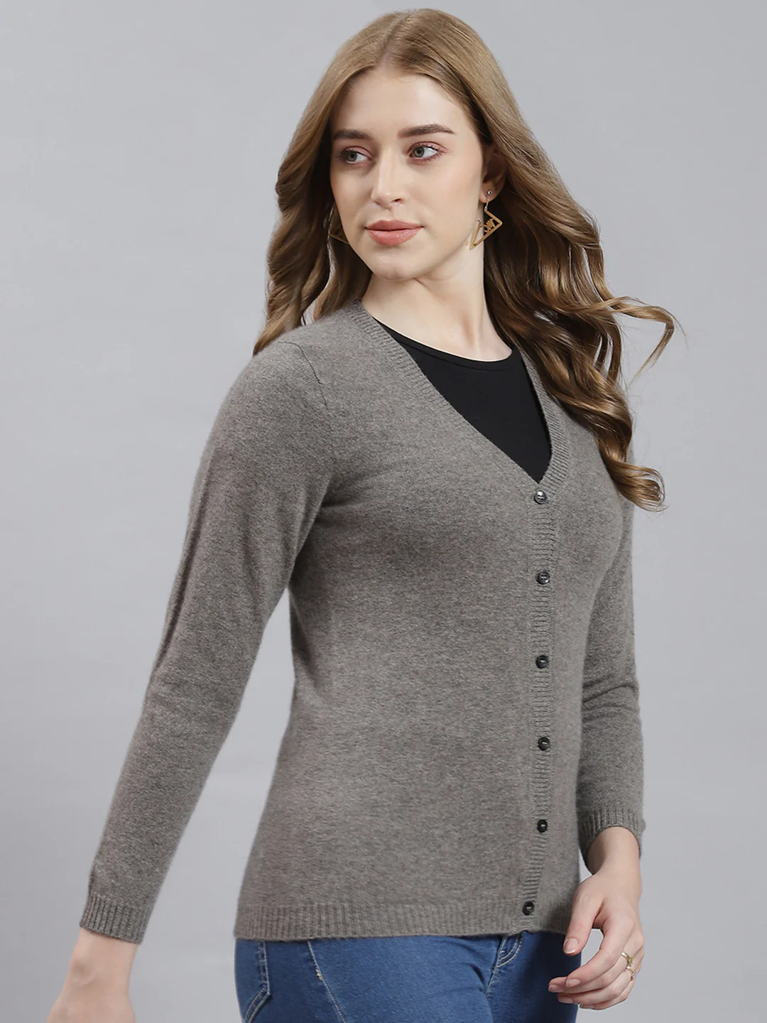 Women Grey Solid Cardigan - Image 3