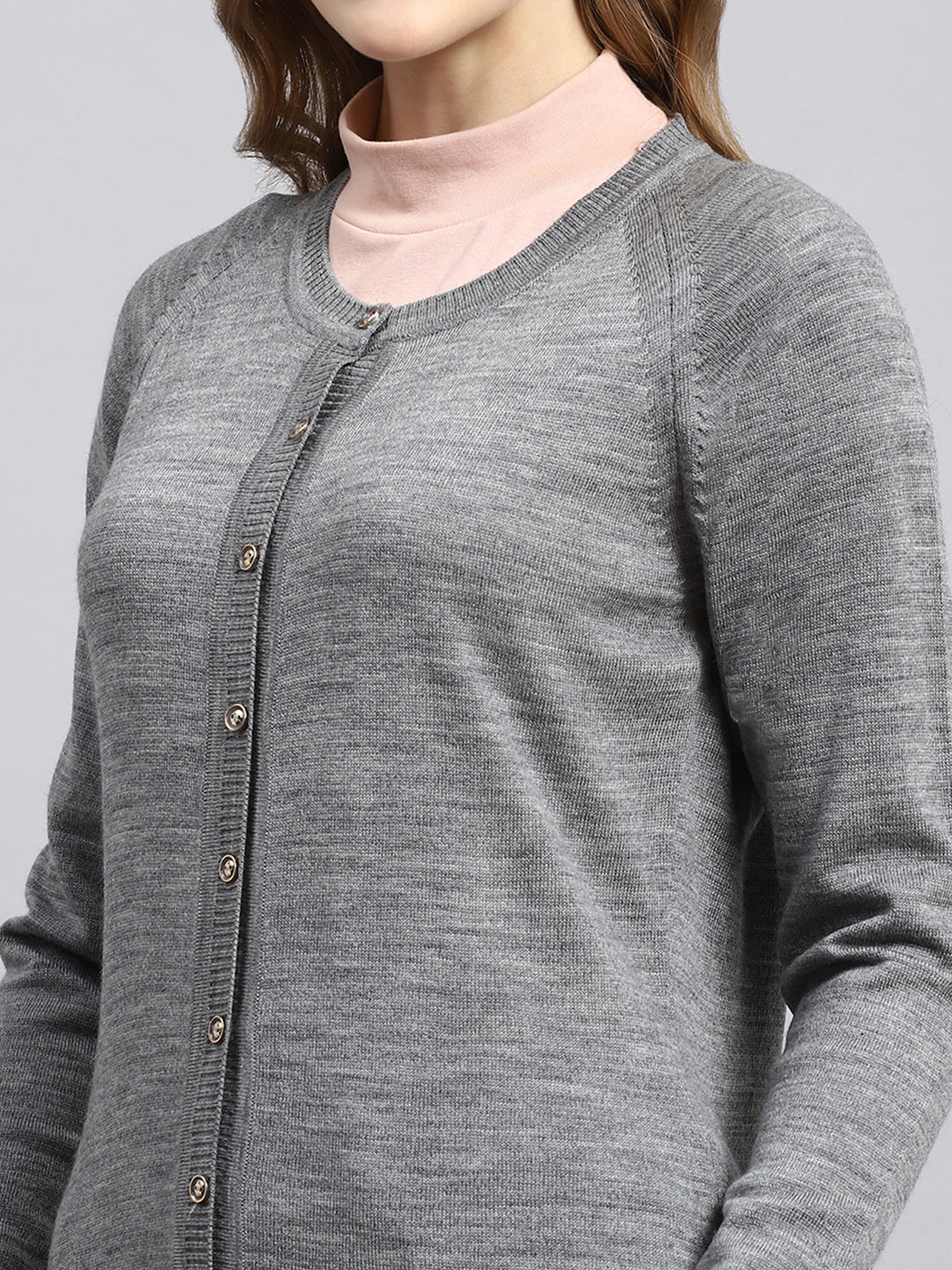 Women Grey Solid Cardigan - Image 6