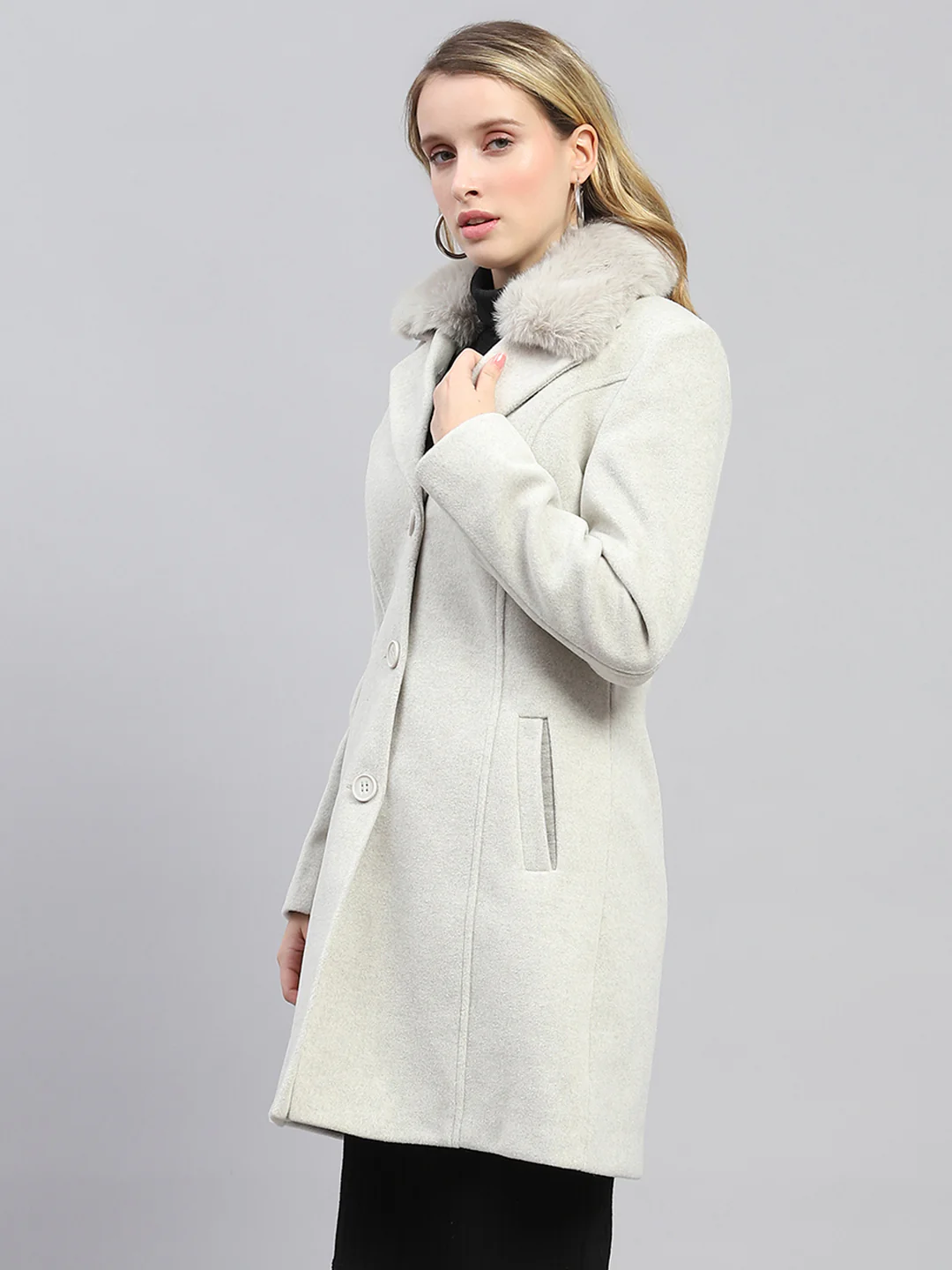 Women Grey Solid Collar Full Sleeve Coat - Image 3