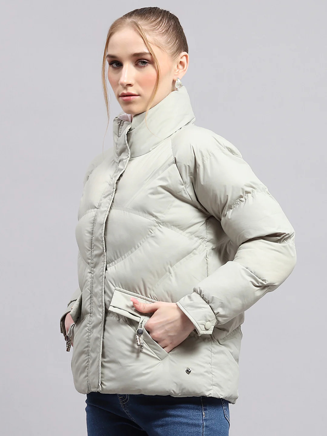 Women Grey Solid Mock Neck Full Sleeve Jacket - Image 3