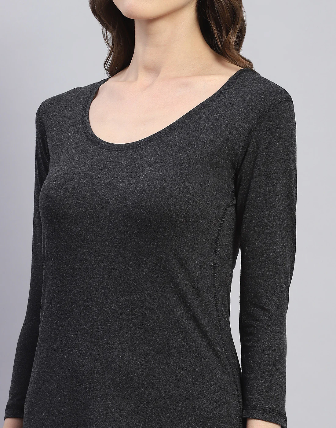 Women Grey Solid Round Neck 3/4 Sleeve Thermal Vest - Image 7