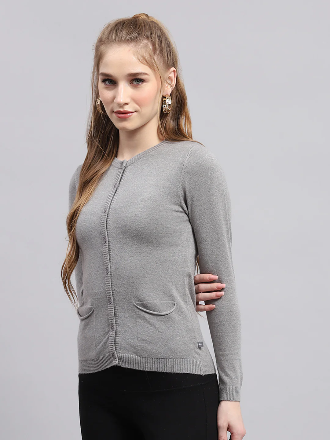 Women Grey Solid Round Neck Full Sleeve Cardigan - Image 3