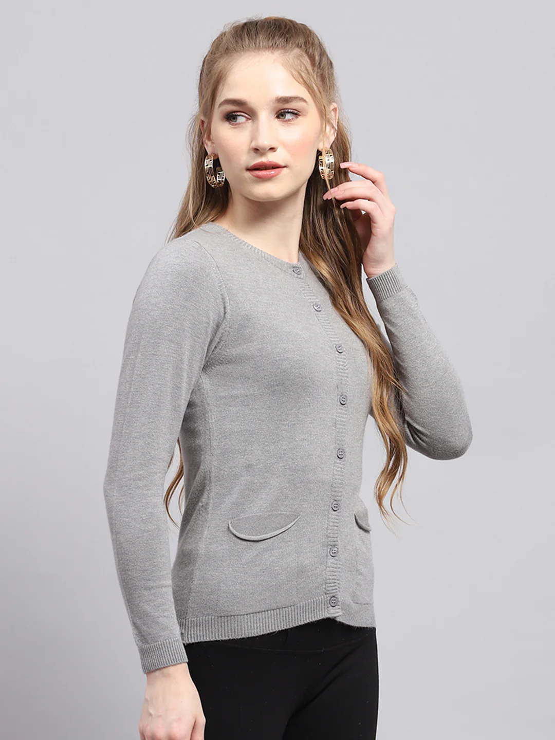 Women Grey Solid Round Neck Full Sleeve Cardigan - Image 4