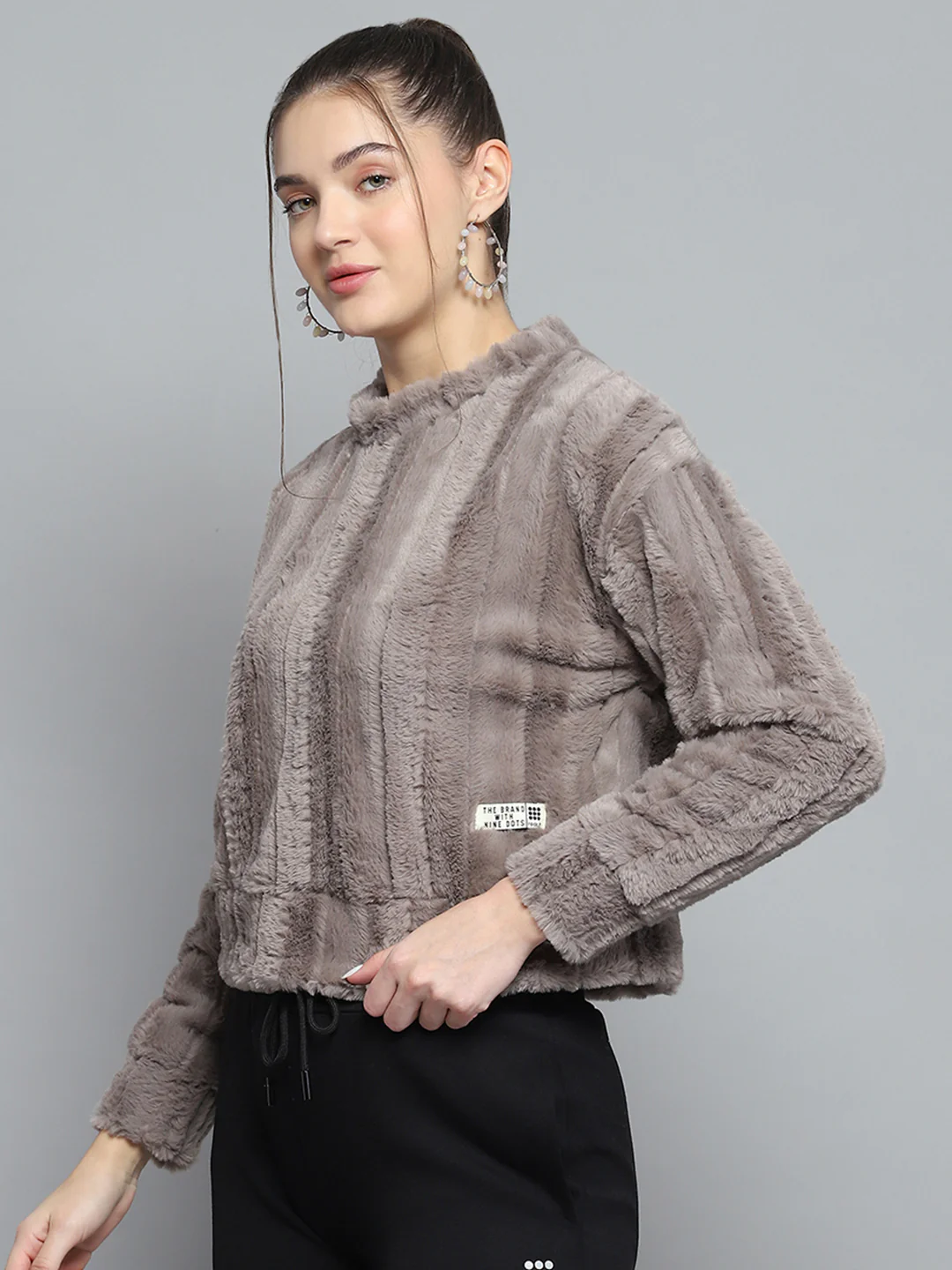 Rock.it Women Grey Solid Round Neck Full Sleeve Sweatshirt - Image 3
