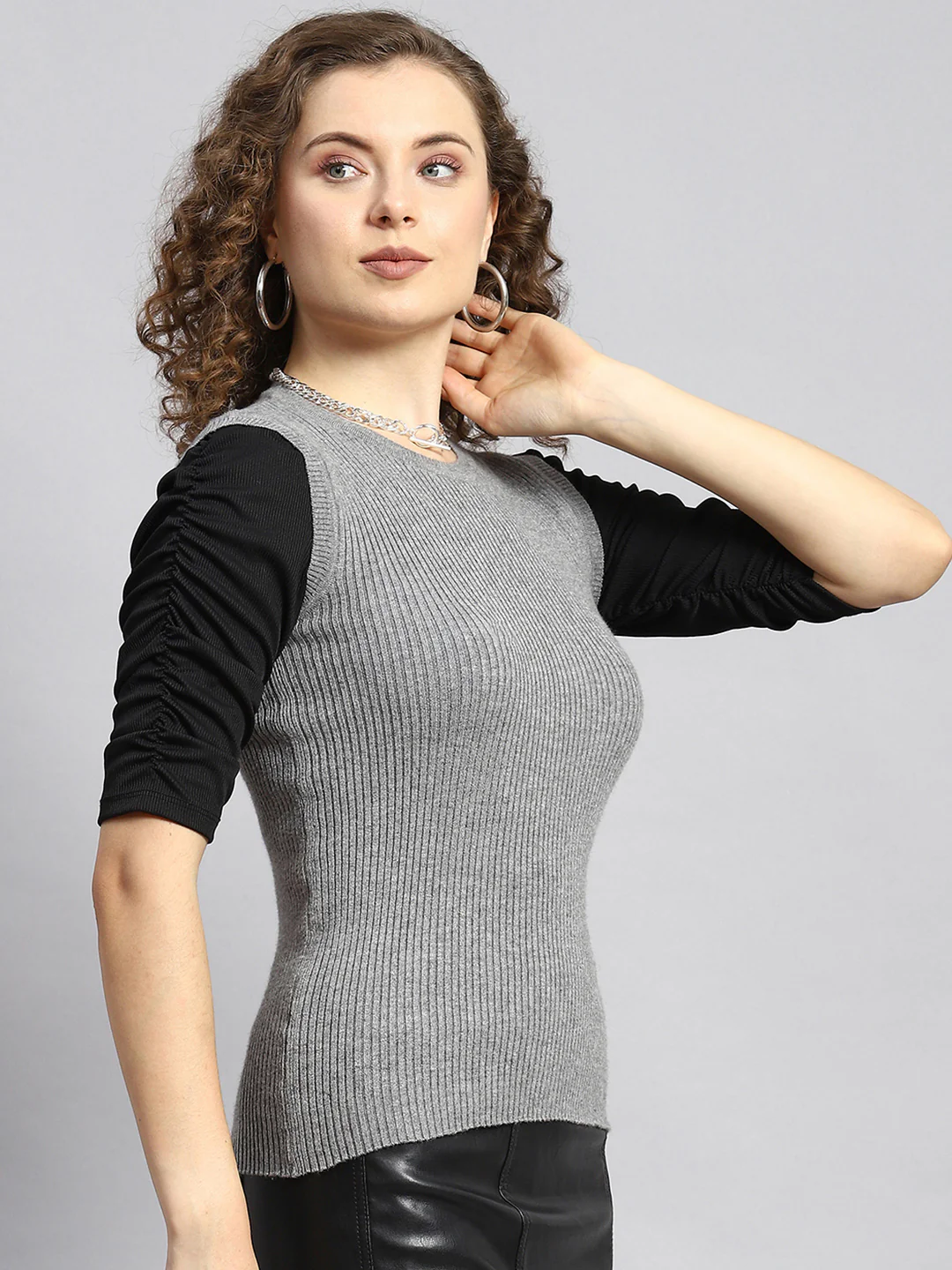 Women Grey Solid Sceavy - Image 3