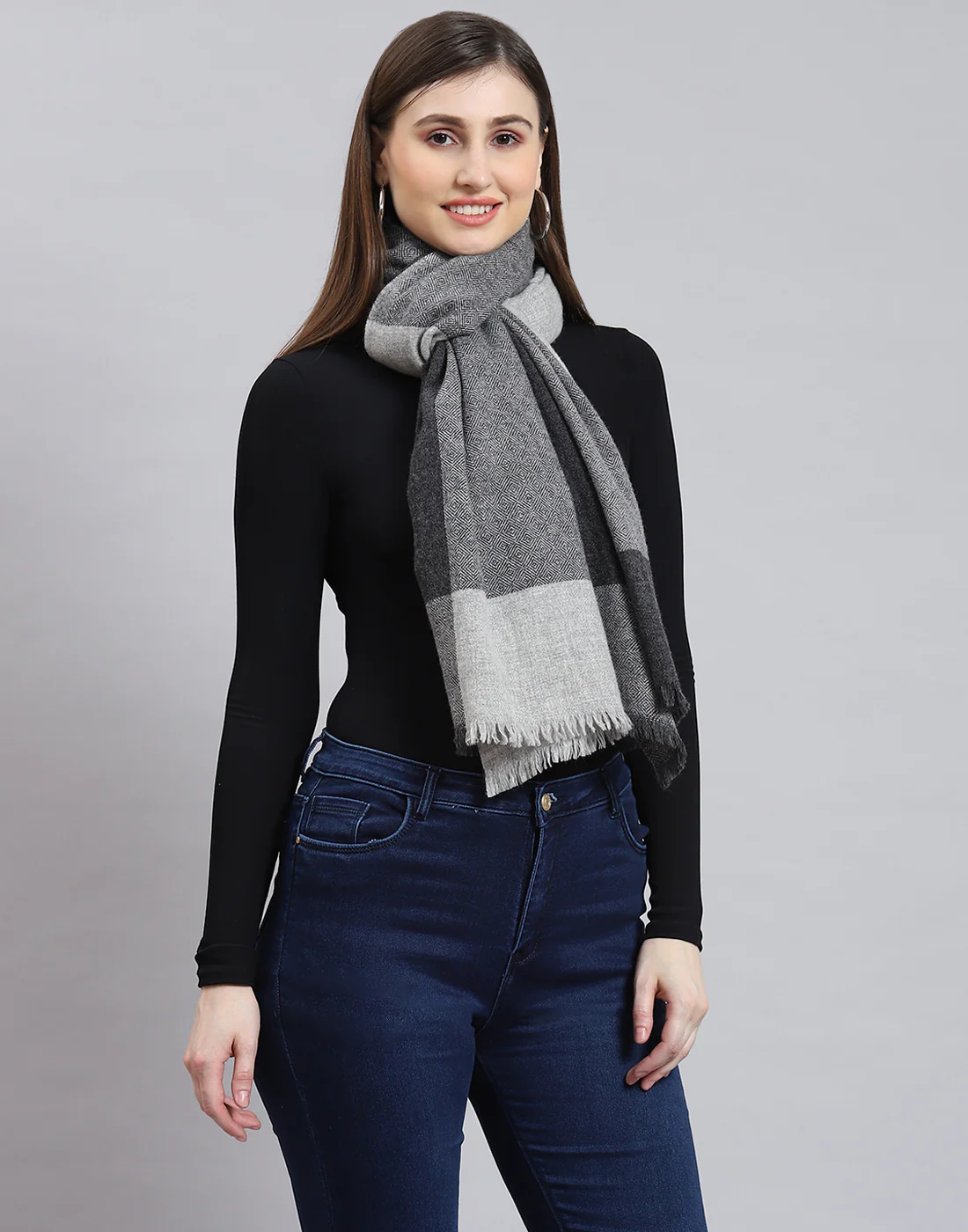 Women Grey Solid Stole - Image 5