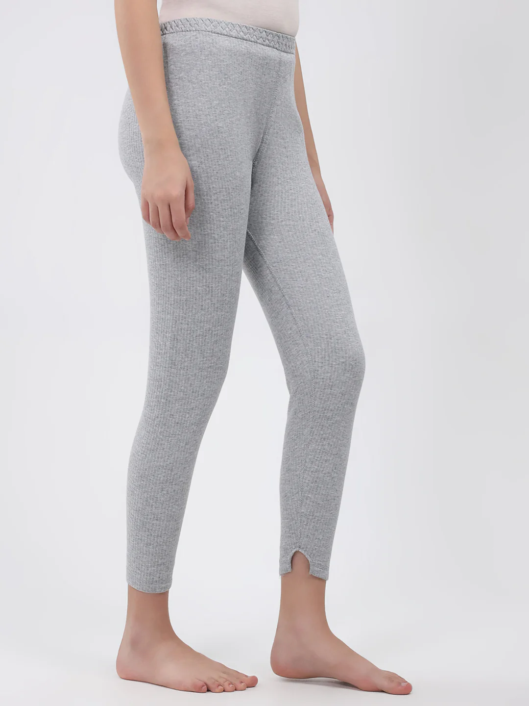 Women Grey Solid Thermal Lower - Image 4