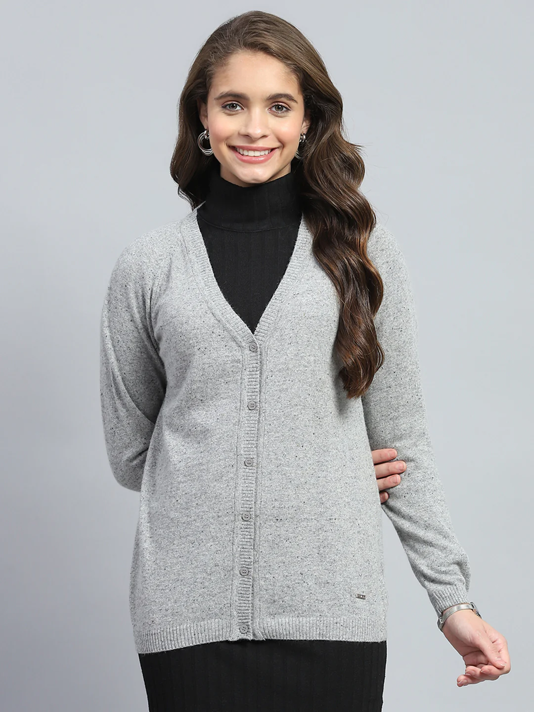 Women Grey Solid V Neck Full Sleeve Cardigan - Image 2
