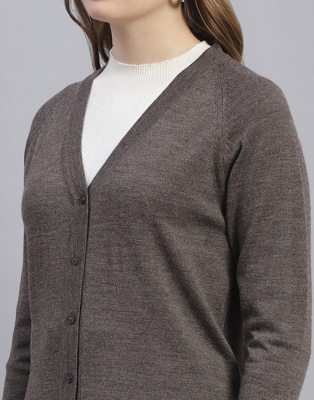 Women Grey Solid V Neck Full Sleeve Cardigan - Image 7