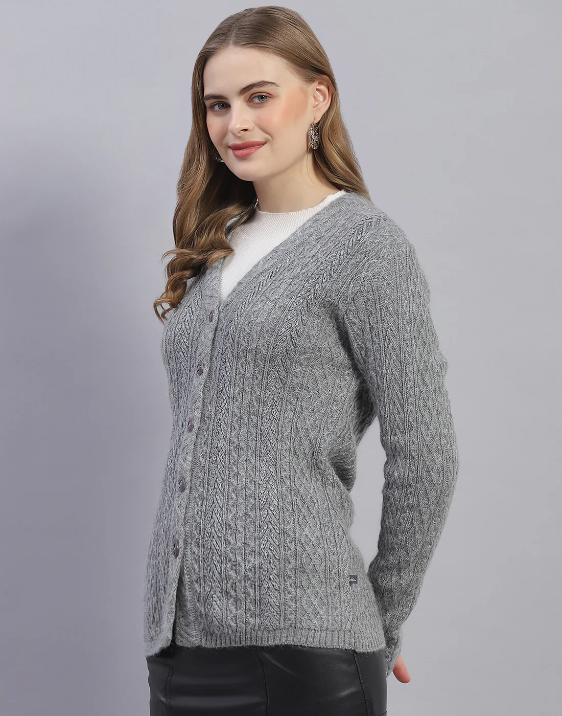 Women Grey Solid V Neck Full Sleeve Cardigan - Image 3
