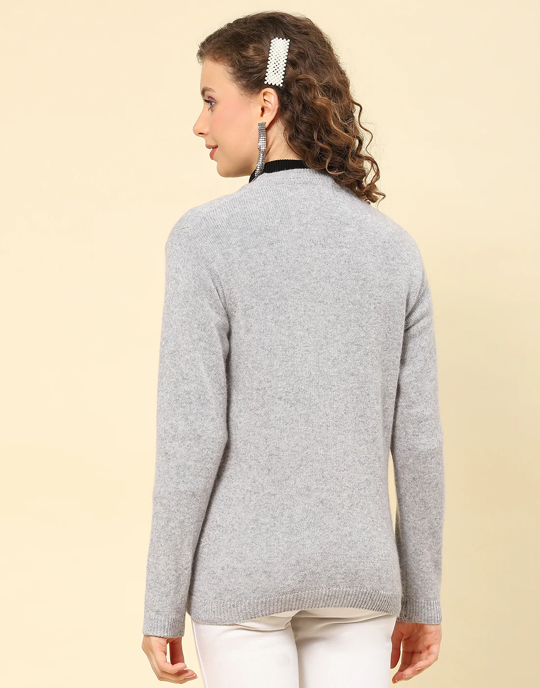 Women Grey Solid V Neck Full Sleeve Cardigan - Image 5