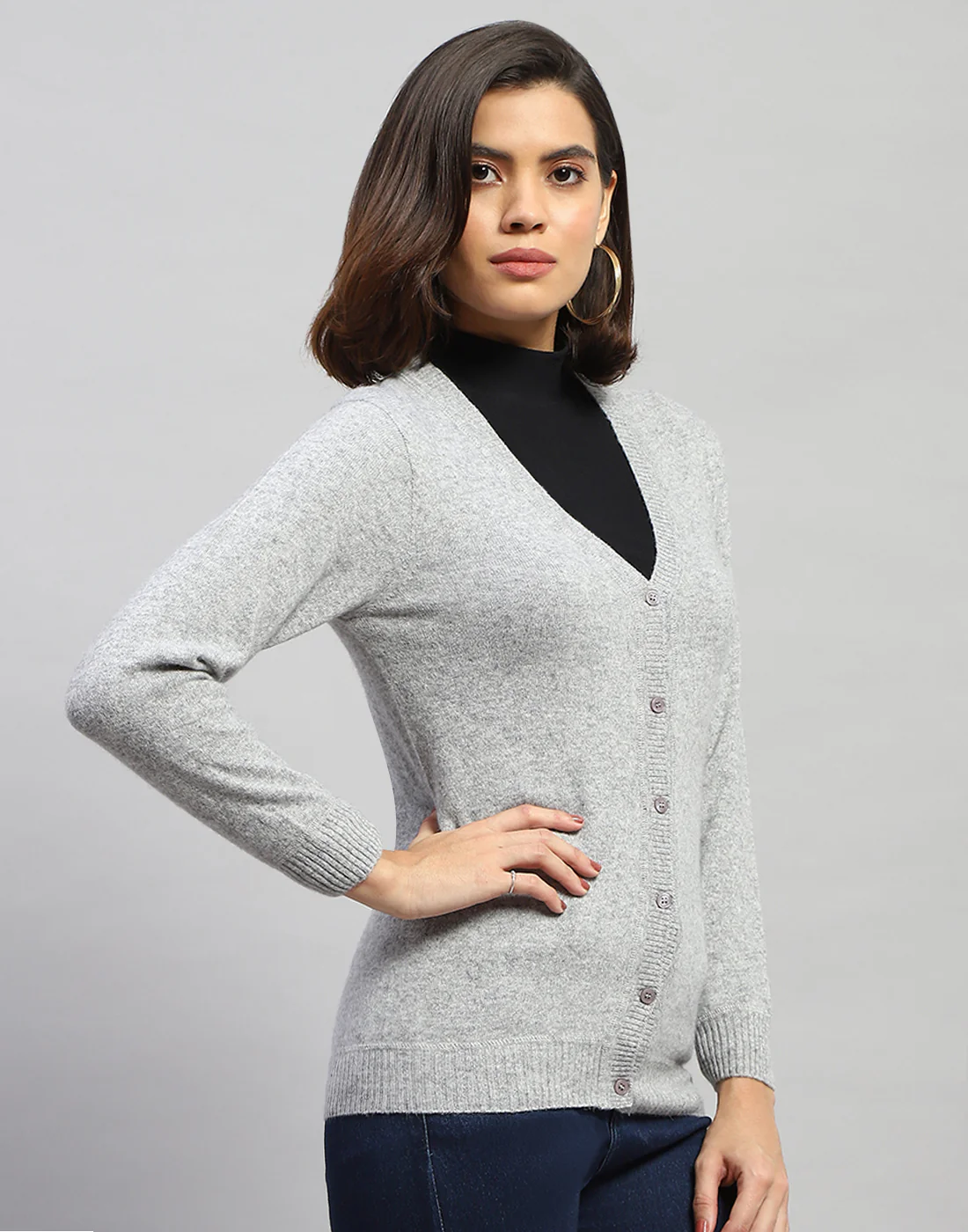 Women Grey Solid V Neck Full Sleeve Cardigan - Image 4