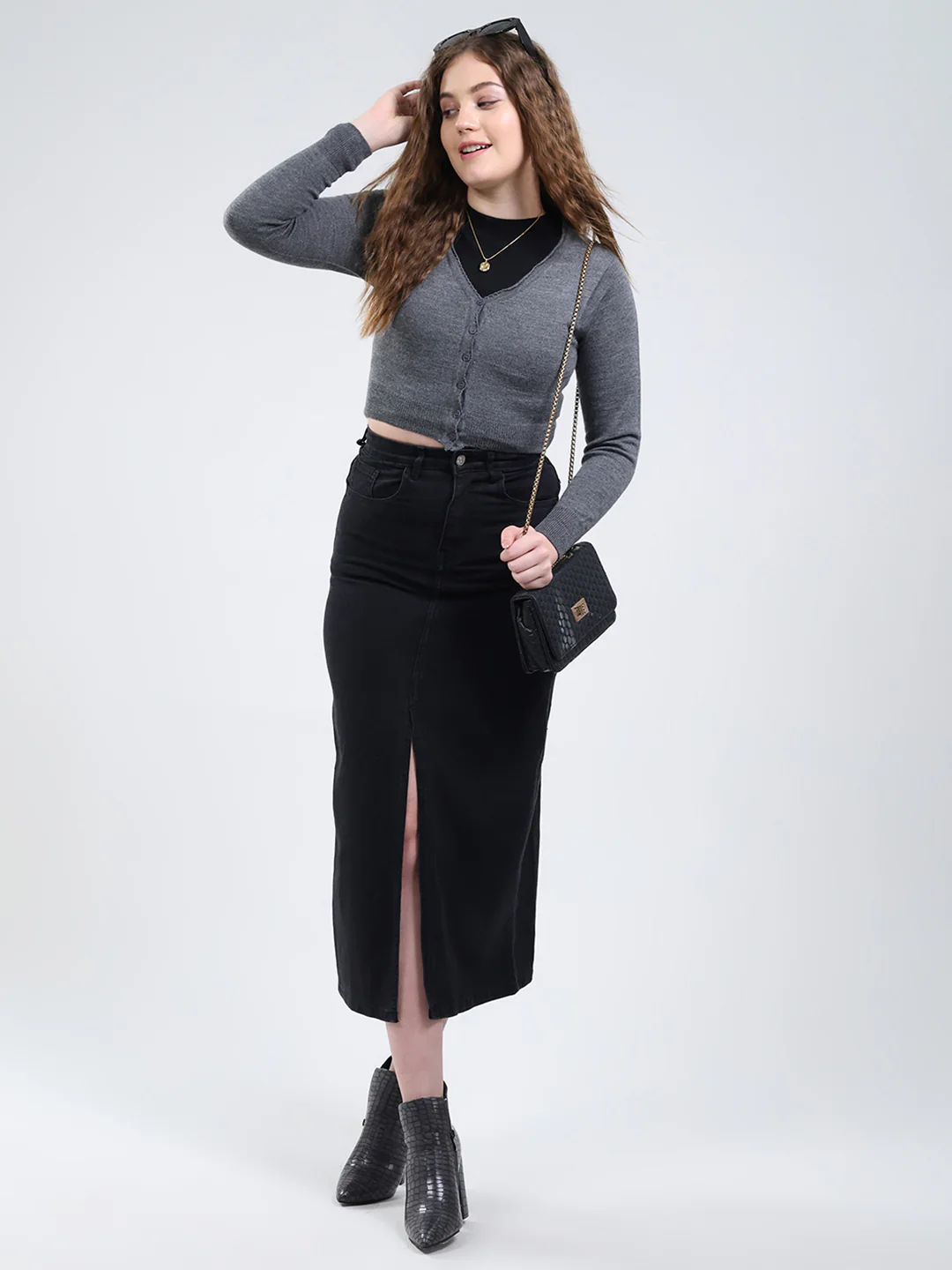 Women Grey Solid V Neck Full Sleeve Cardigan - Image 2