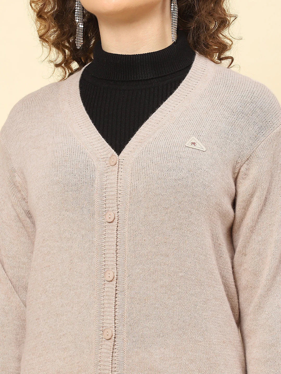 Women Grey Solid V Neck Full Sleeve Cardigans - Image 6