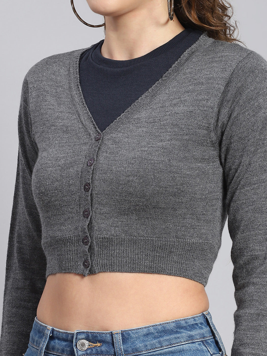 Women Grey Solid V Neck Full Sleeve Sweater - Image 7