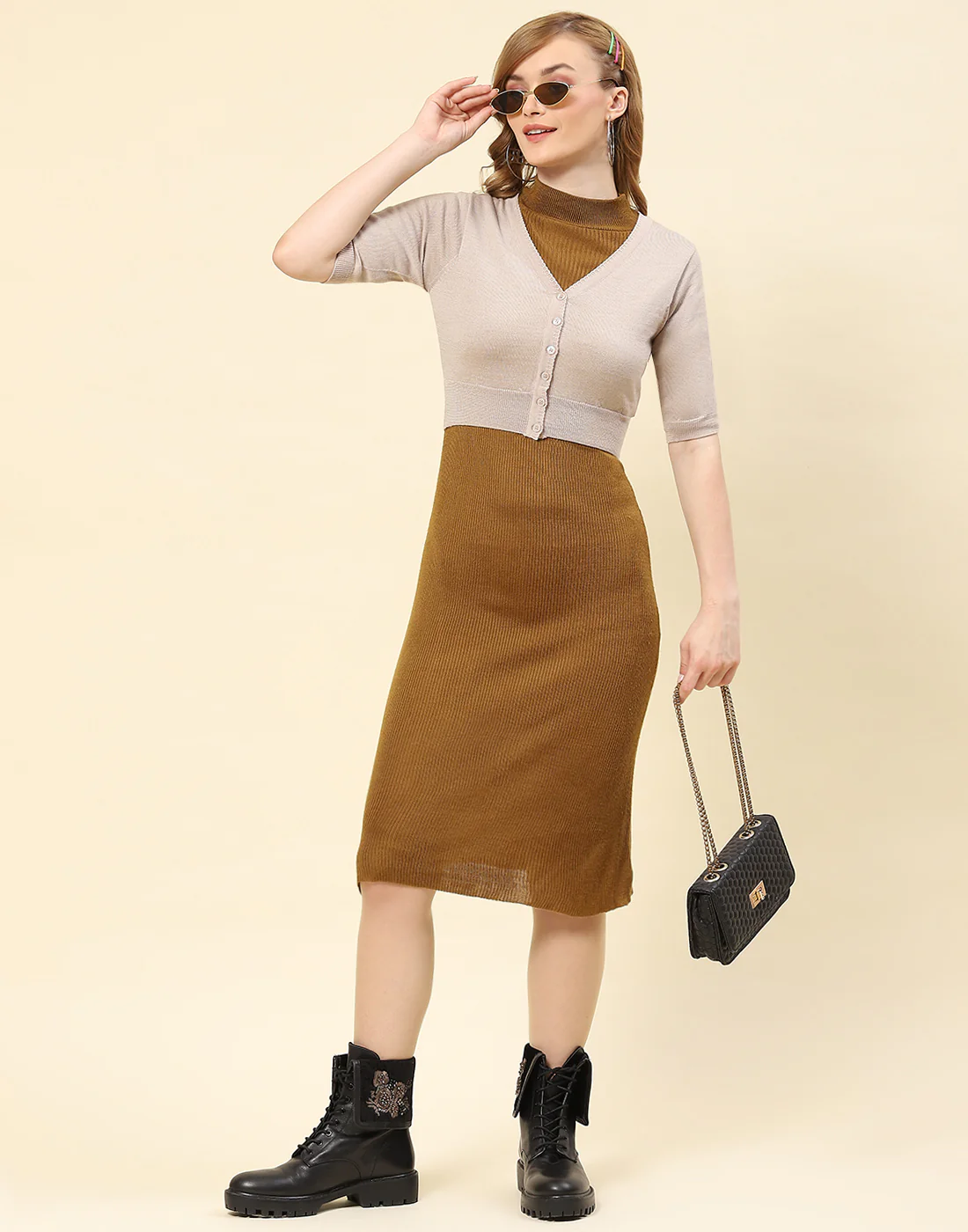 Women Grey Solid V Neck Half Sleeve Blouse - Image 2