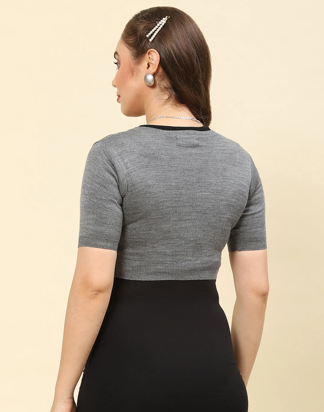 Women Grey Solid V Neck Half Sleeve Blouse - Image 5
