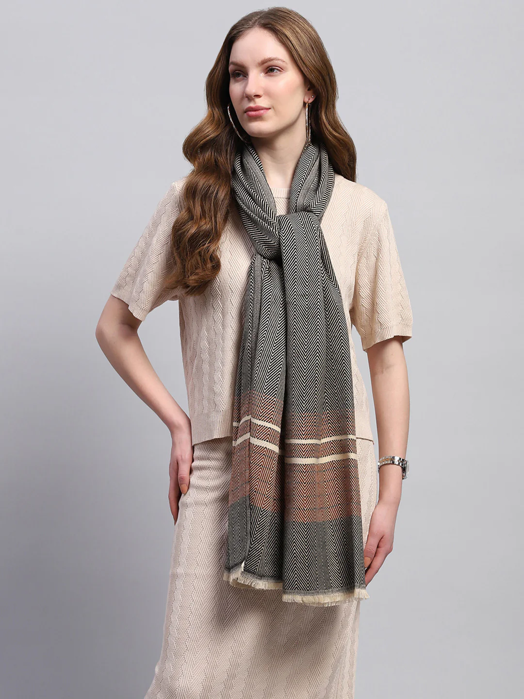 Women Grey Zig-Zag Stole - Image 3