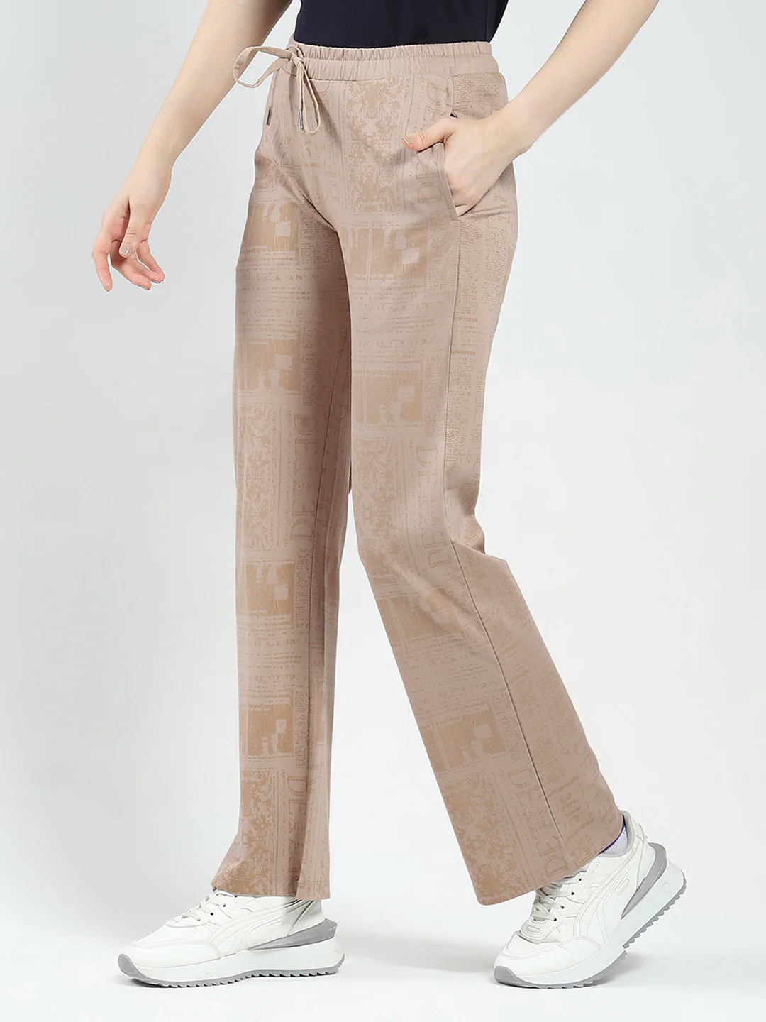 Women Khaki Printed Regular Fit Lower - Image 3