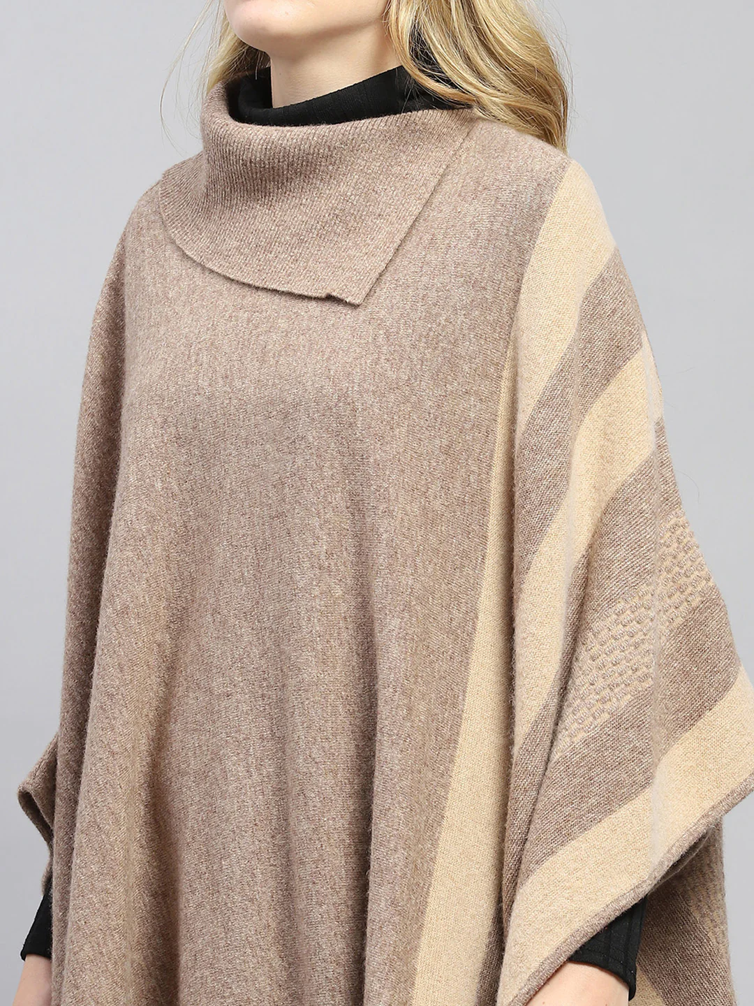 Women Khaki Solid Poncho - Image 7