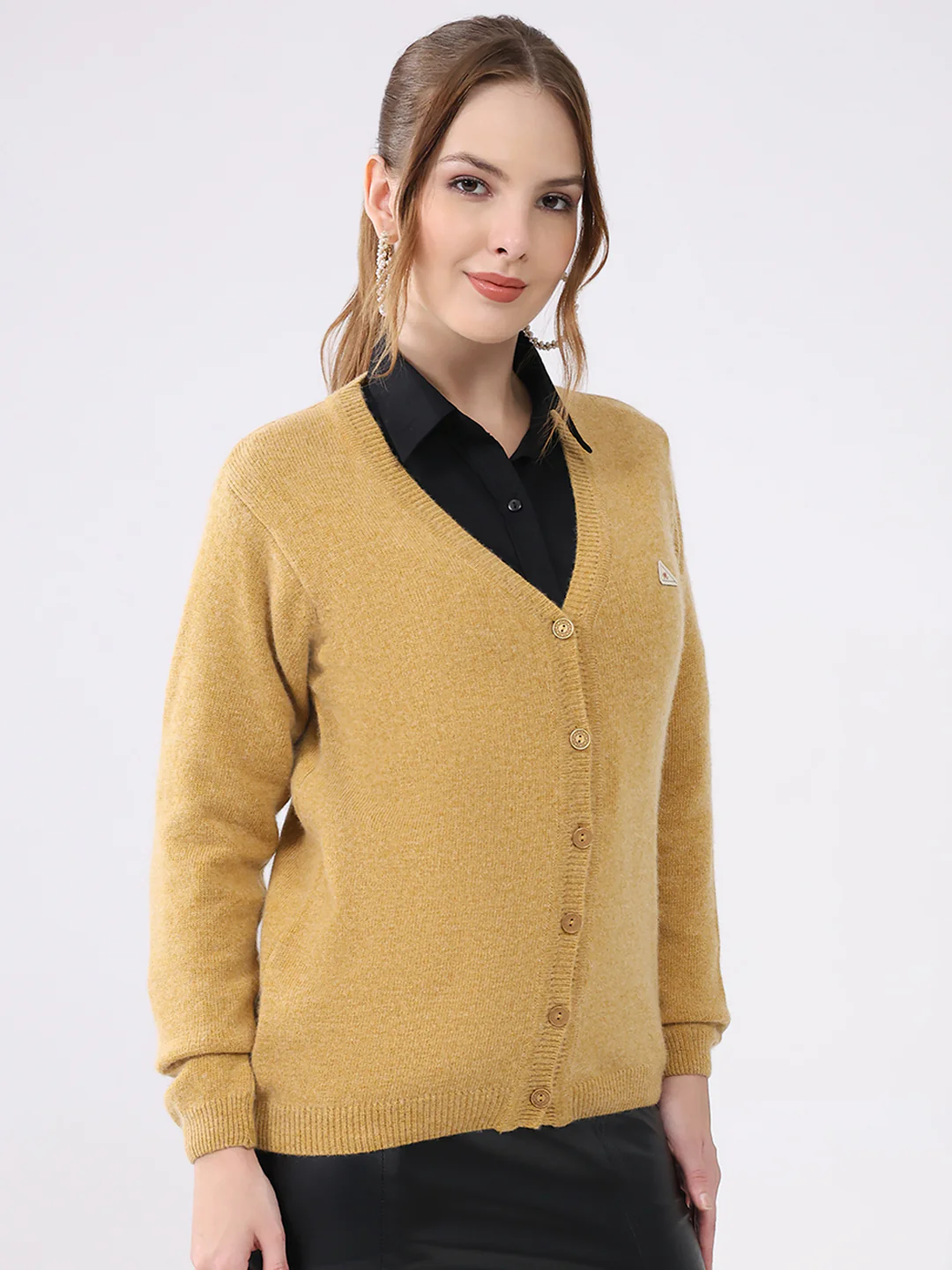 Women Khaki Solid V Neck Full Sleeve Cardigan - Image 4