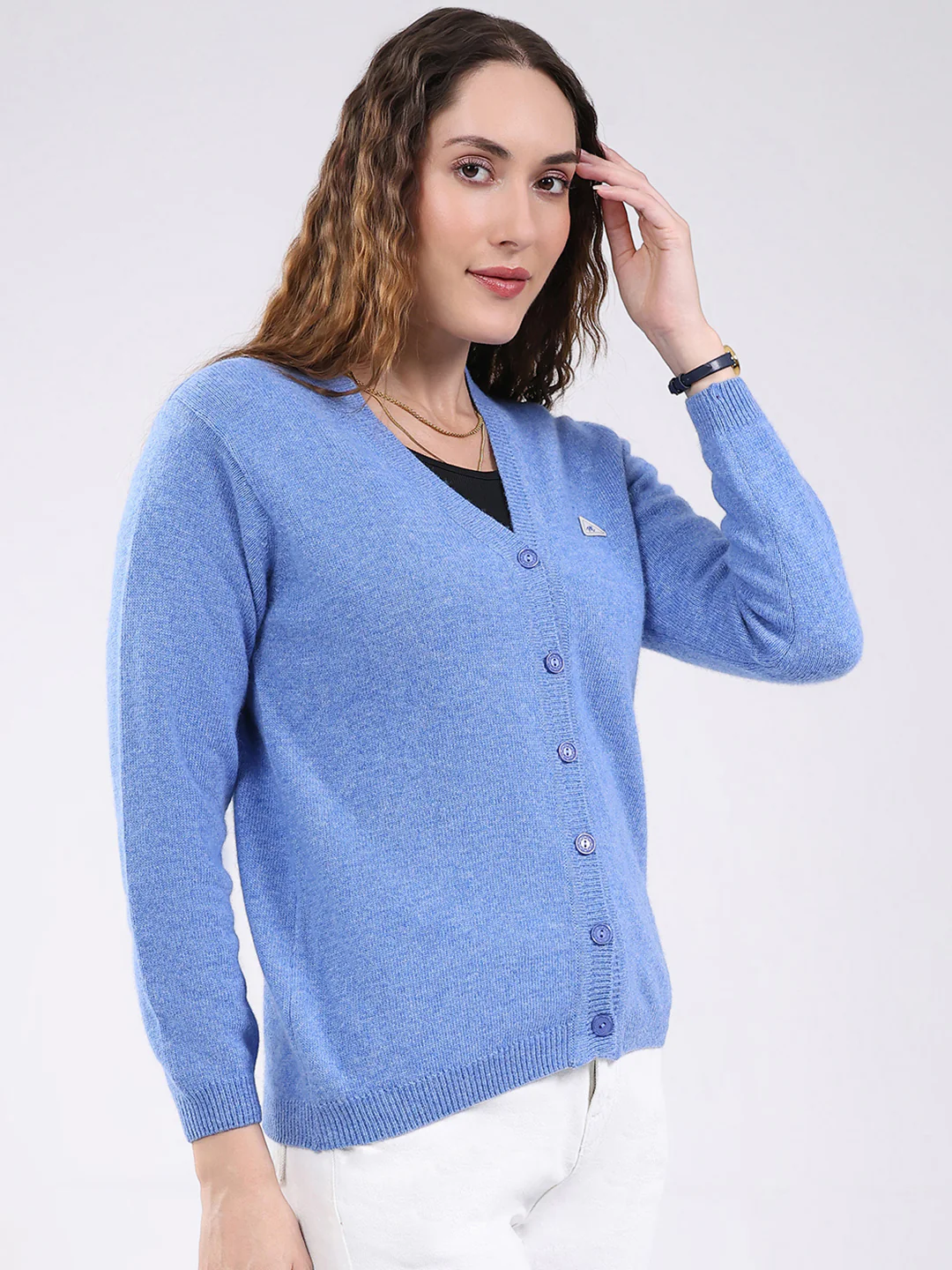 Women Light Blue Solid V Neck Full Sleeve Cardigan - Image 4