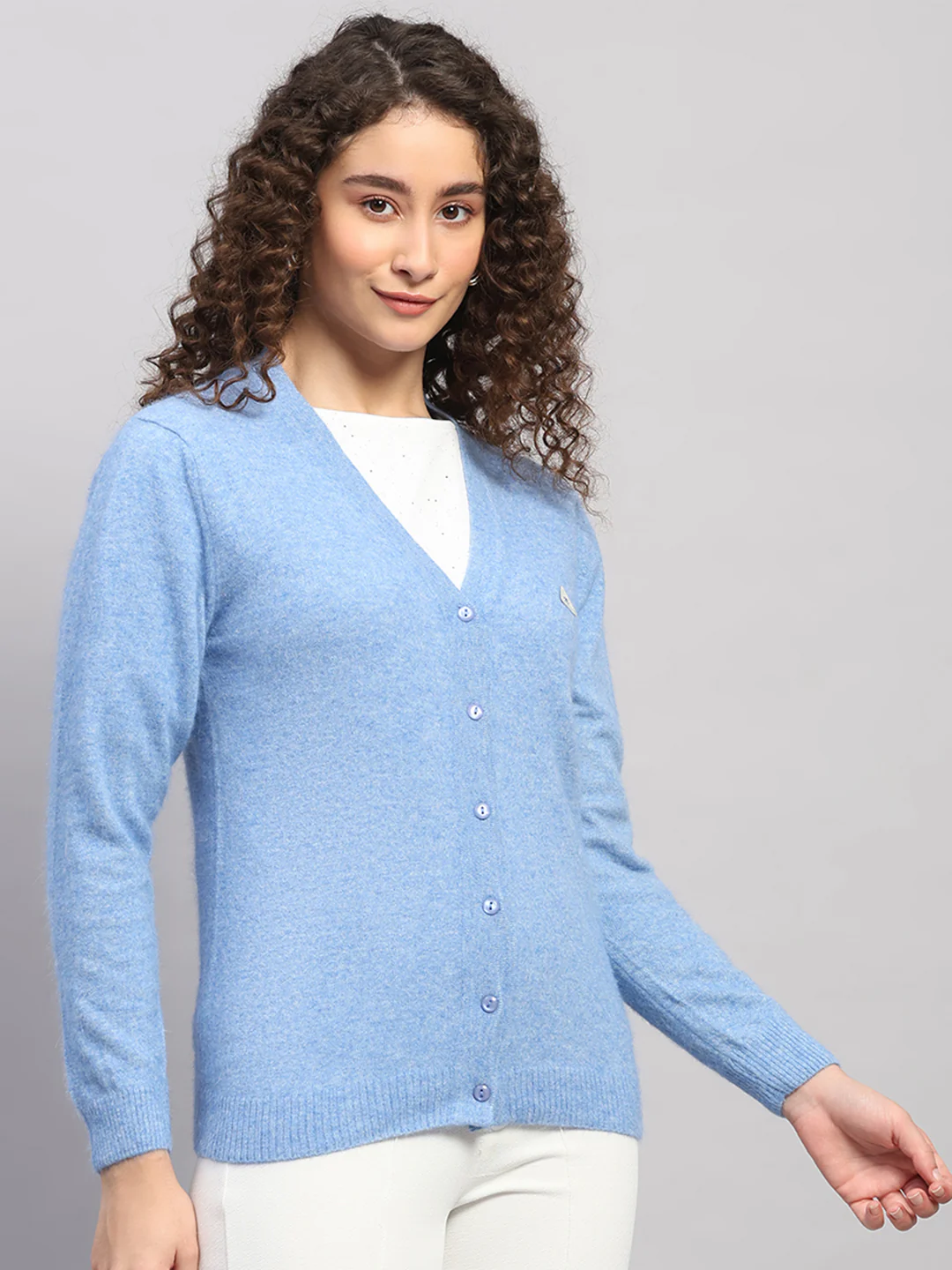 Women Light Blue Solid V Neck Full Sleeve Cardigan - Image 4