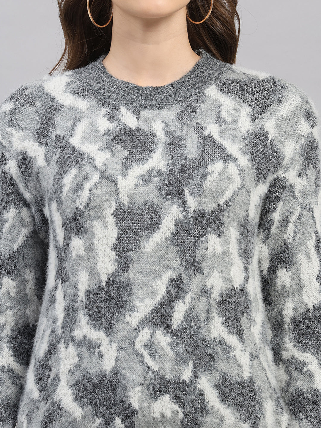 Women Light Grey Self Design Round Neck Full Sleeve Winter Top - Image 6