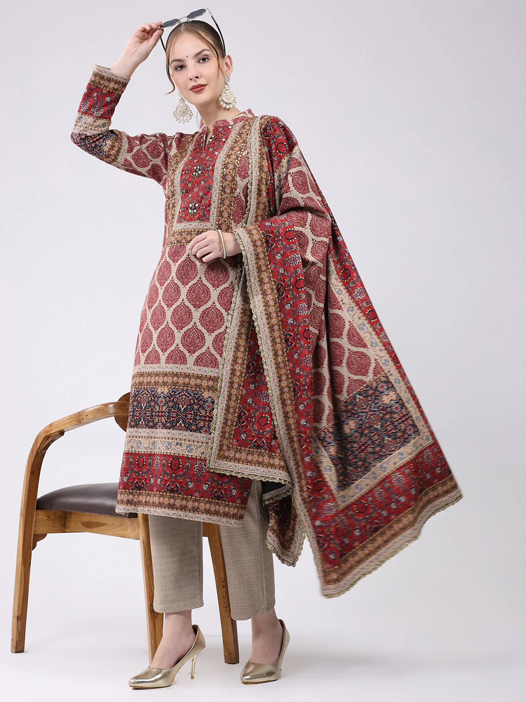Women Maroon Printed Round Neck Full Sleeve Kurti Set for Winter - Image 2