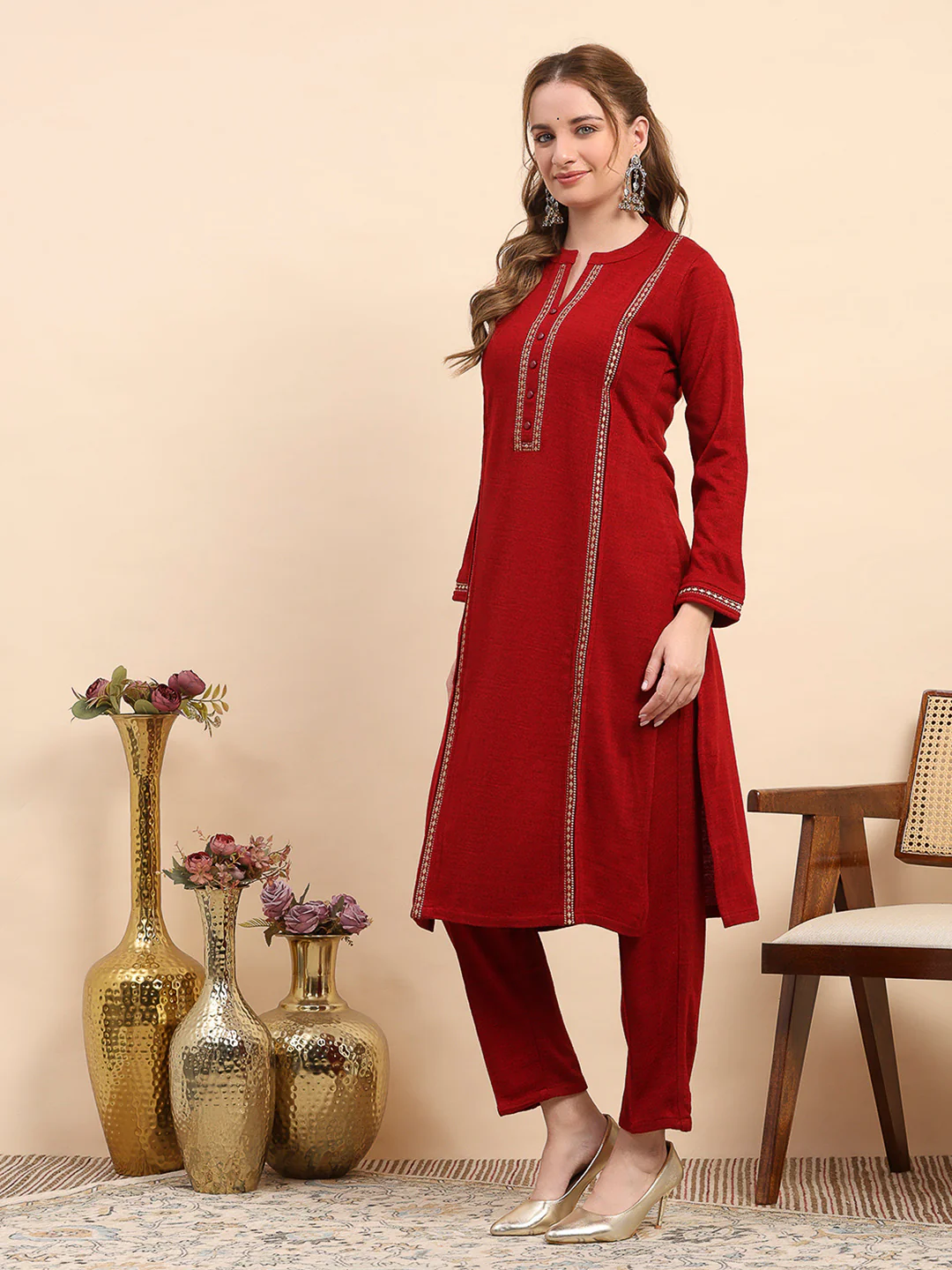 Women Maroon Printed Round Neck Full Sleeve Kurti Set for Winter - Image 3