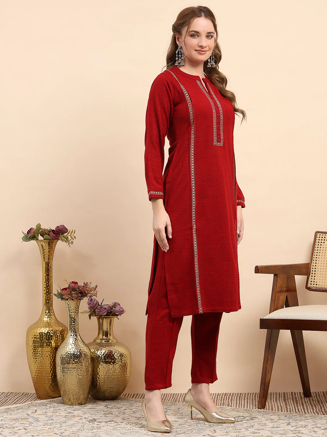Women Maroon Printed Round Neck Full Sleeve Kurti Set for Winter - Image 4