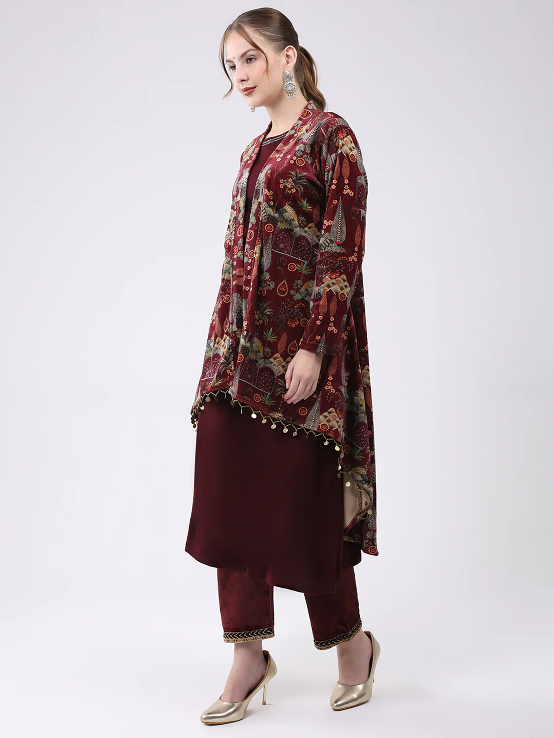 Women Maroon Printed Round Neck Sleeveless Kurti with Shrug (2 Pc set) - Image 3