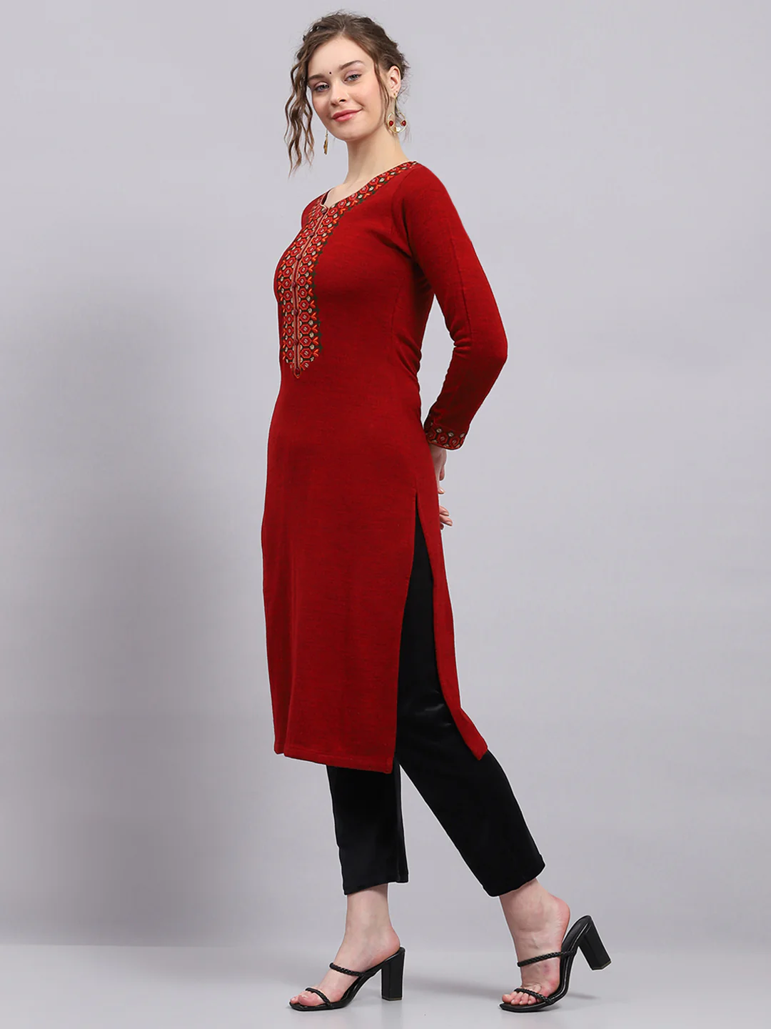 Women Maroon Printed Round Neck Full Sleeve Winter Kurti - Image 3