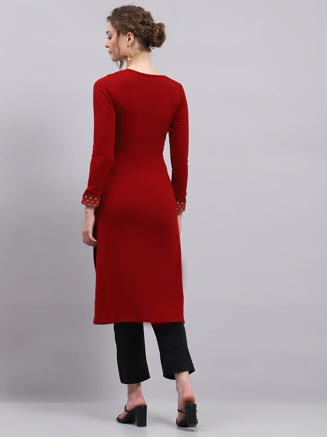 Women Maroon Printed Round Neck Full Sleeve Winter Kurti - Image 5
