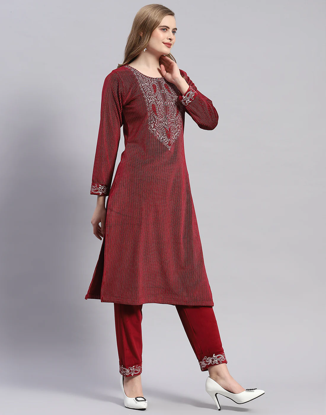 Women Maroon Self Design Round Neck Full Sleeve Kurti+Lower Set - Image 4