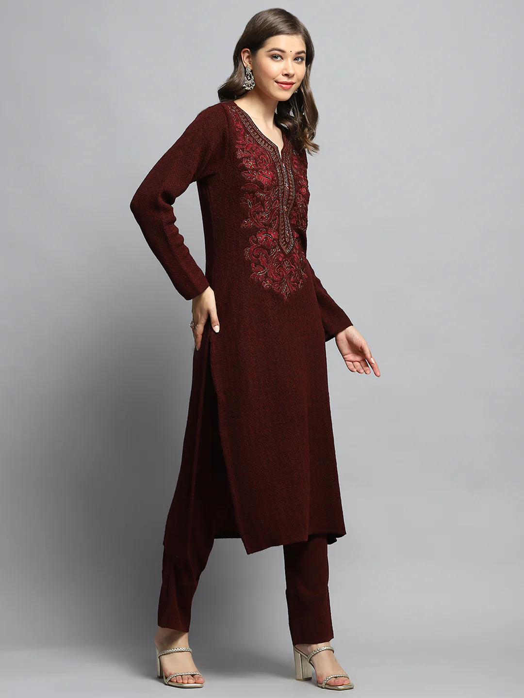 Women Maroon Self Design Round Neck Full Sleeve Kurti Set - Image 4