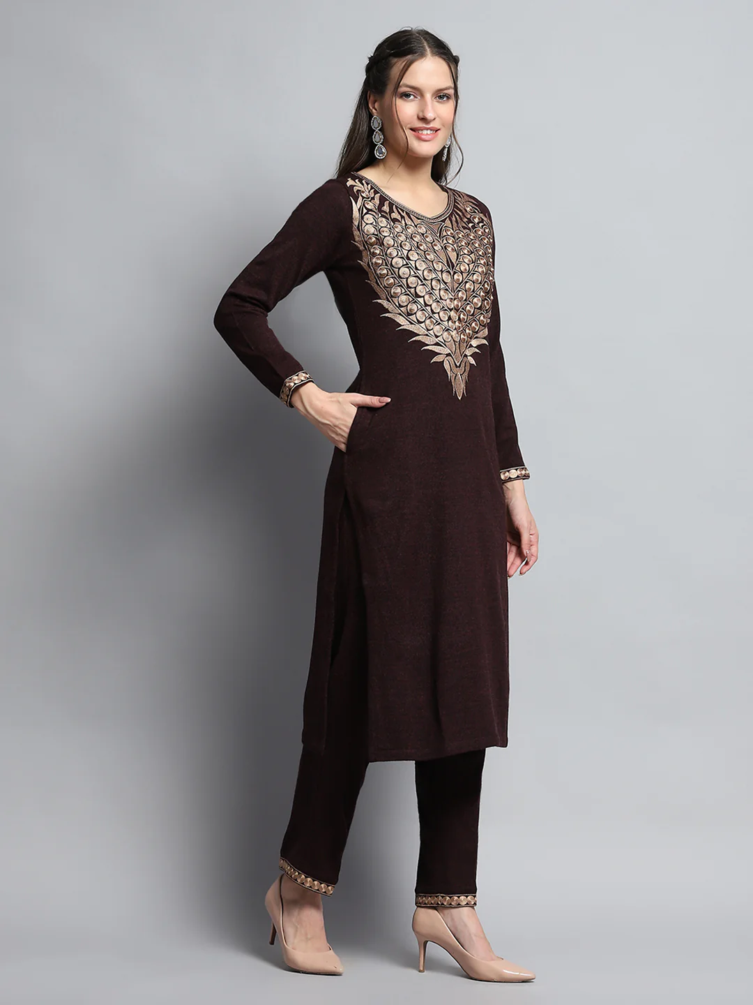 Women Maroon Self Design Round Neck Full Sleeve Kurti Set for Winter - Image 5
