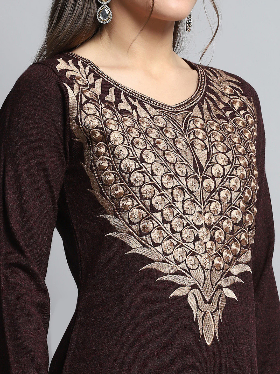 Women Maroon Self Design Round Neck Full Sleeve Kurti Set for Winter - Image 6