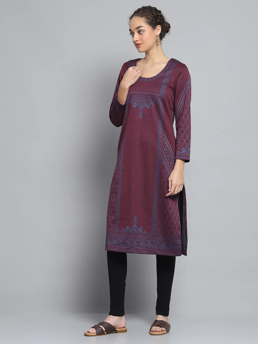 Women Maroon Self Design Round Neck Full Sleeve Winter Kurti - Image 3