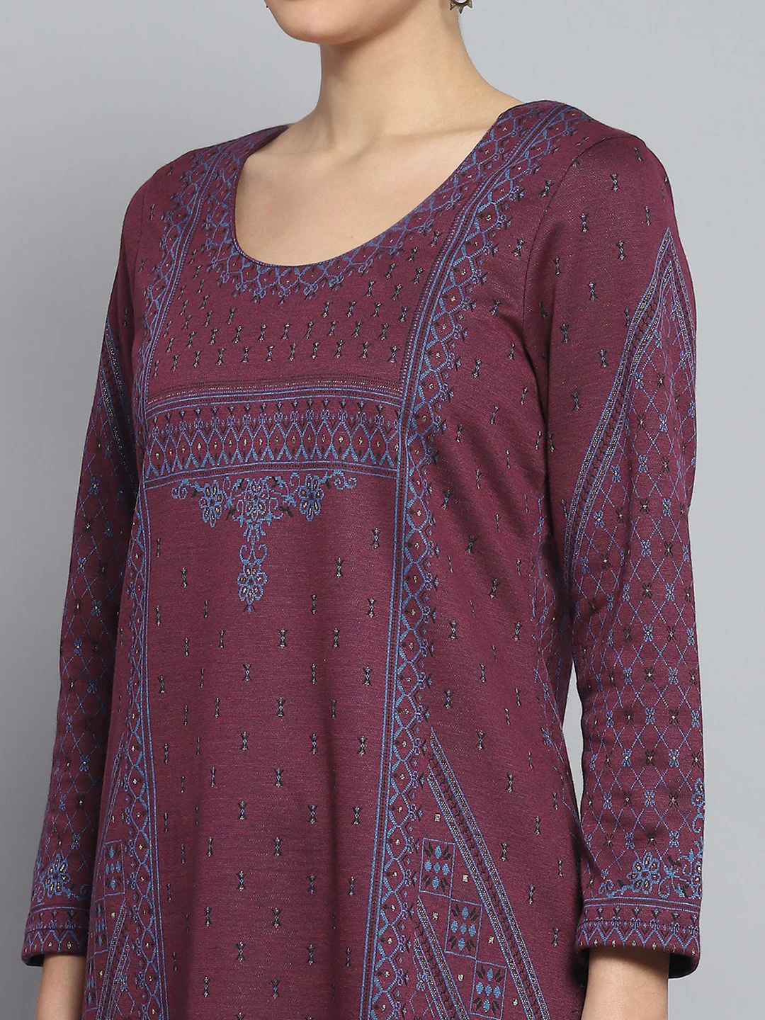 Women Maroon Self Design Round Neck Full Sleeve Winter Kurti - Image 7