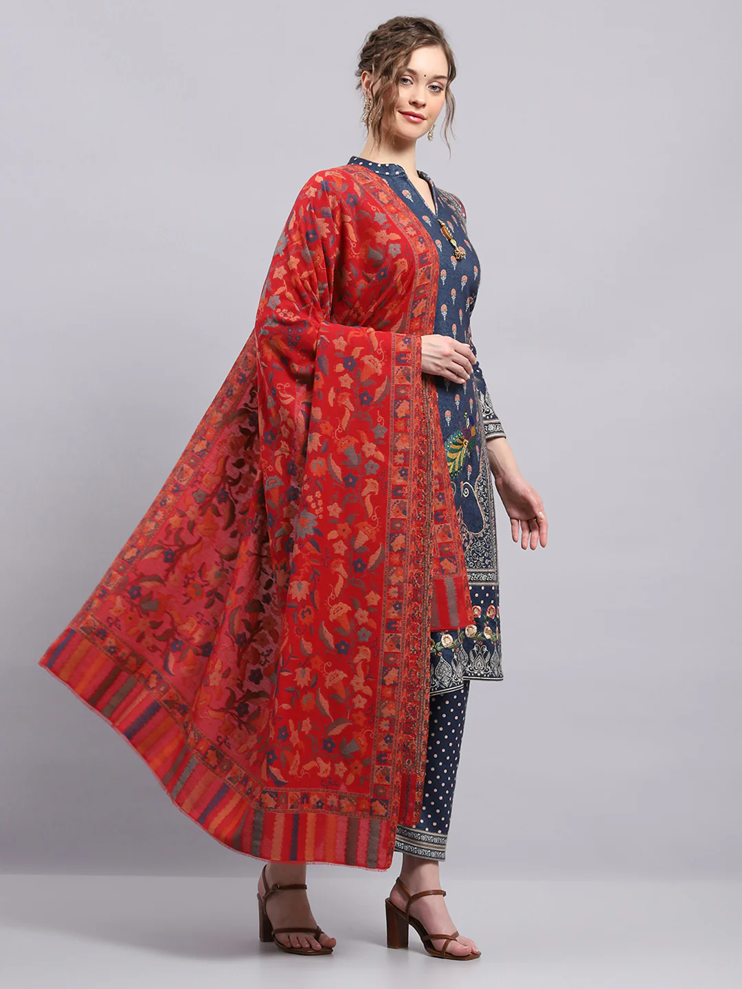 Women Maroon Self Design Shawl - Image 4