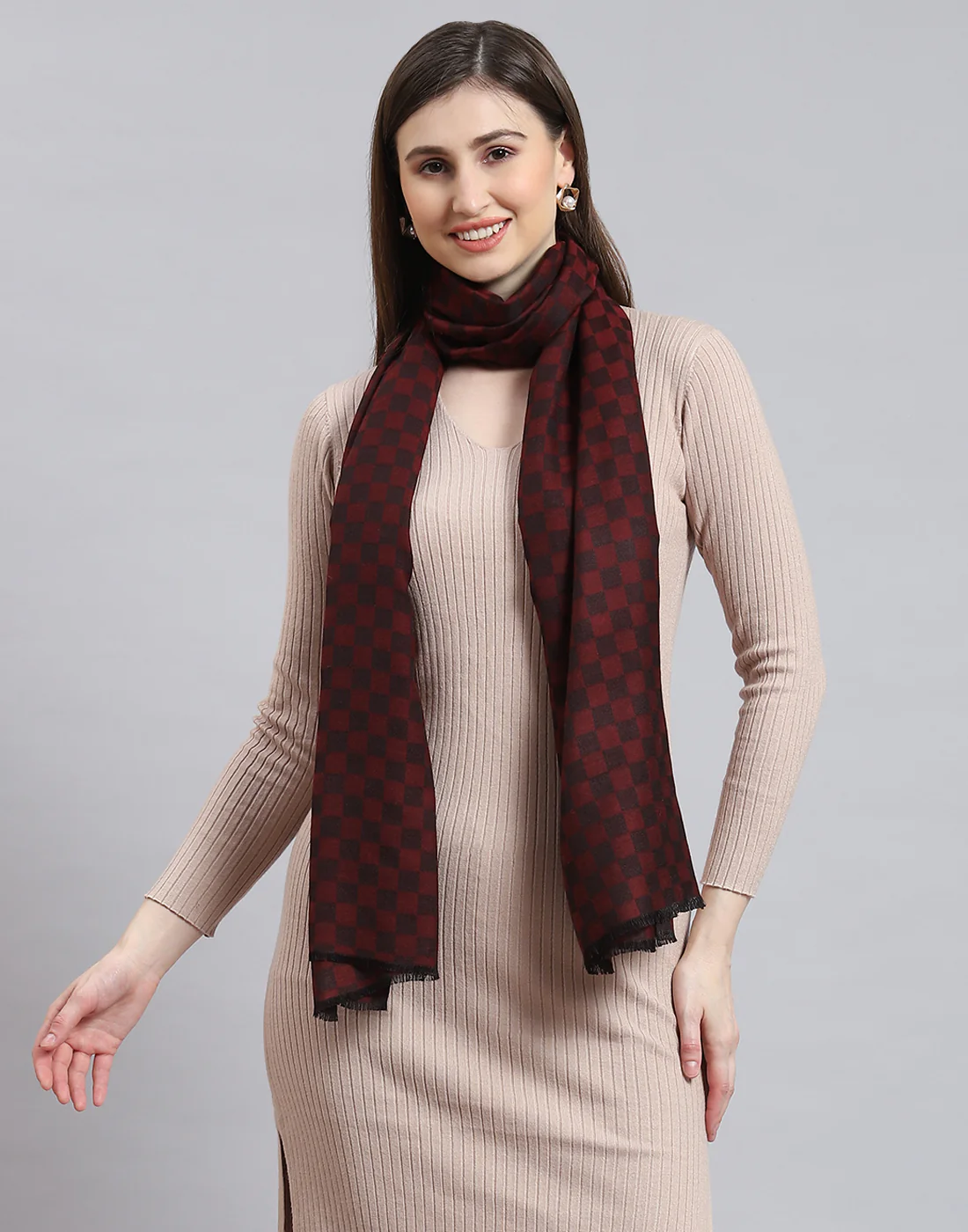 Women Maroon Self Design Stole - Image 3