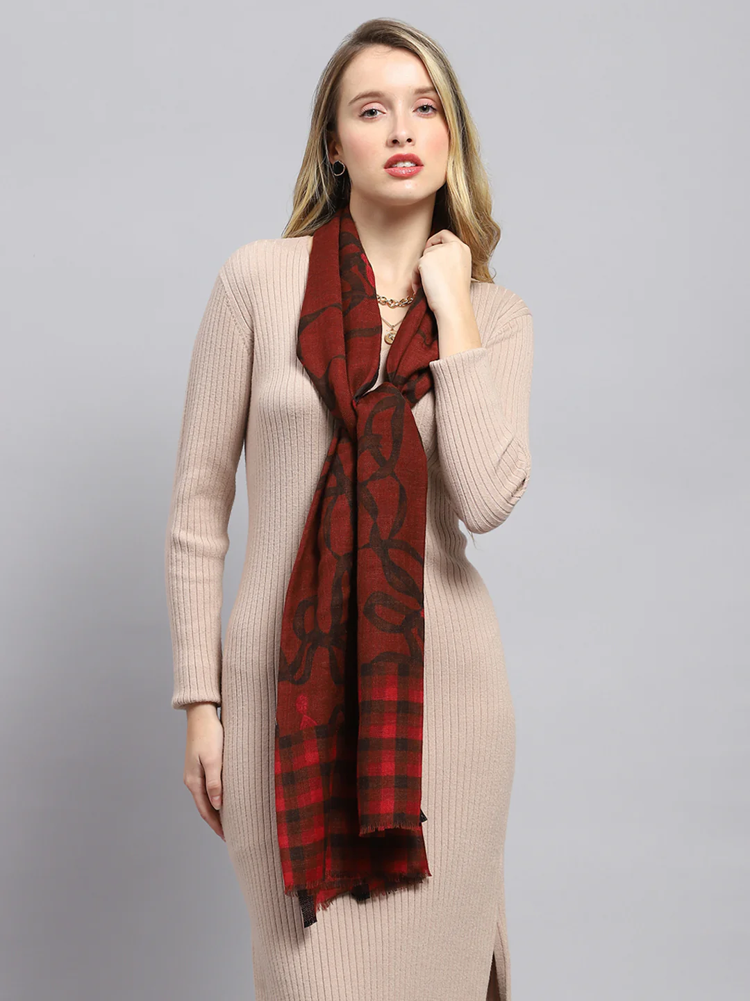 Women Maroon Self Design Stole - Image 3