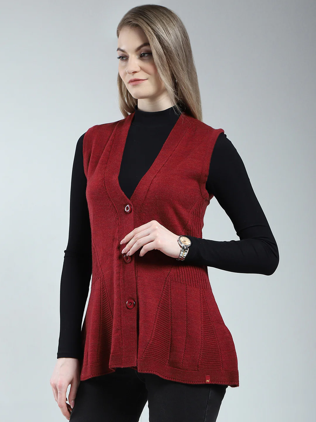 Women Maroon Self Design V Neck Sleeveless Cardigan - Image 3